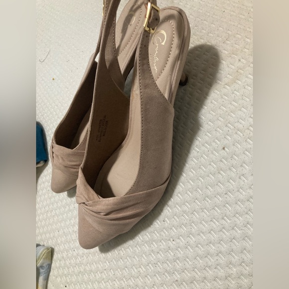 Nude beige mini heel , brand new never worn - Picture 1 of 2